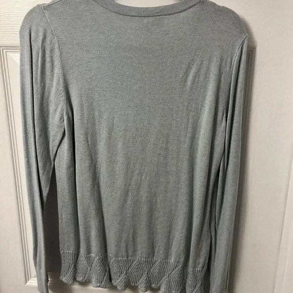 Women’s Loft Top Size Large - Picture 2 of 8